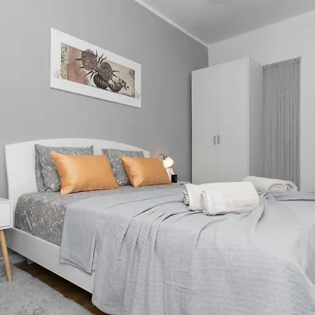 Feratjer Apartment *