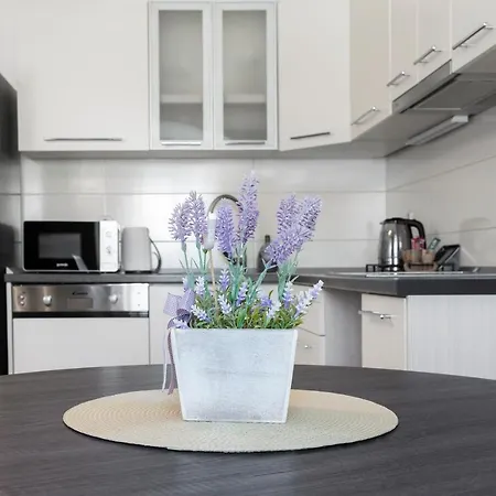 Feratjer Lejlighed *